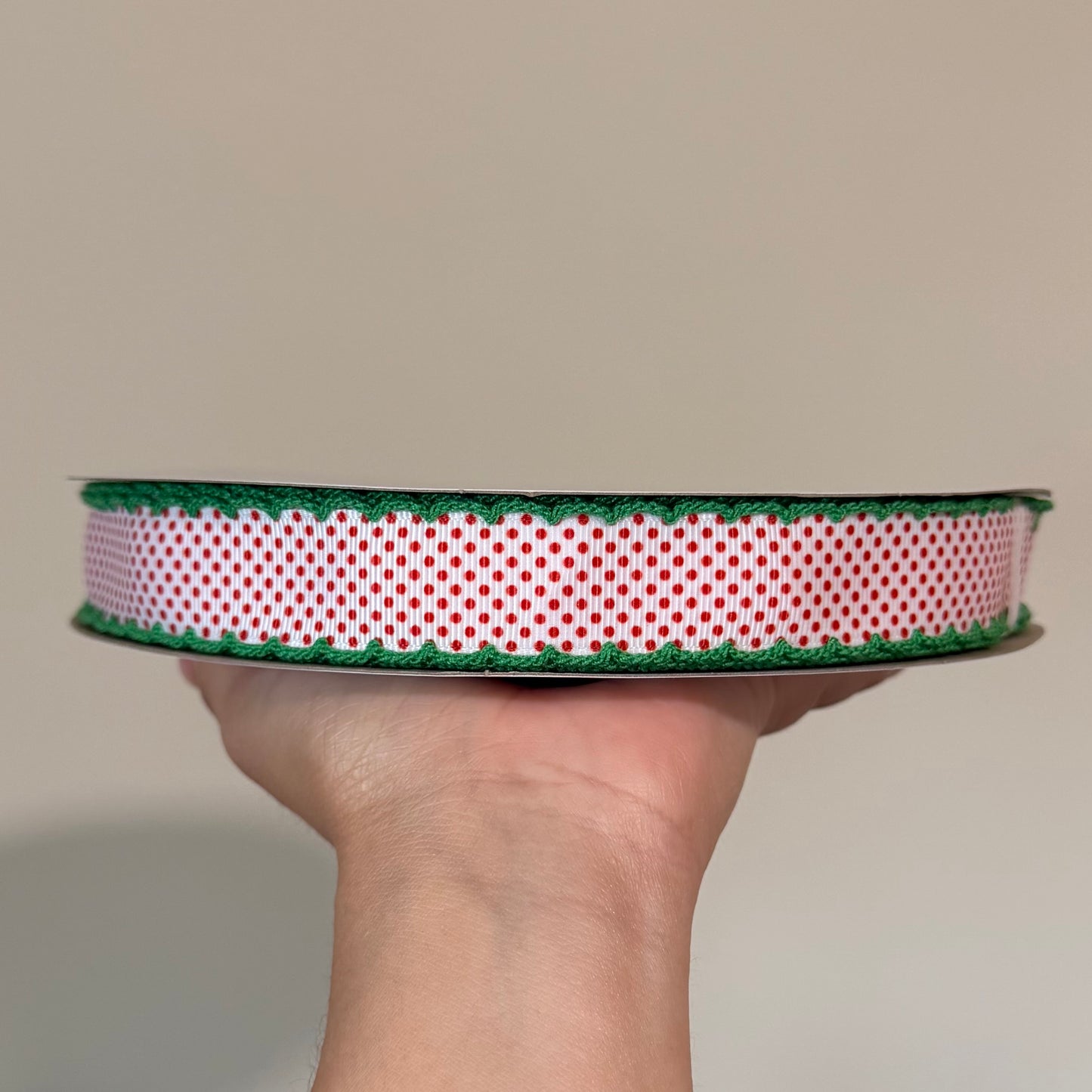 Red Swiss Dot / Green Moonstitch - 7/8