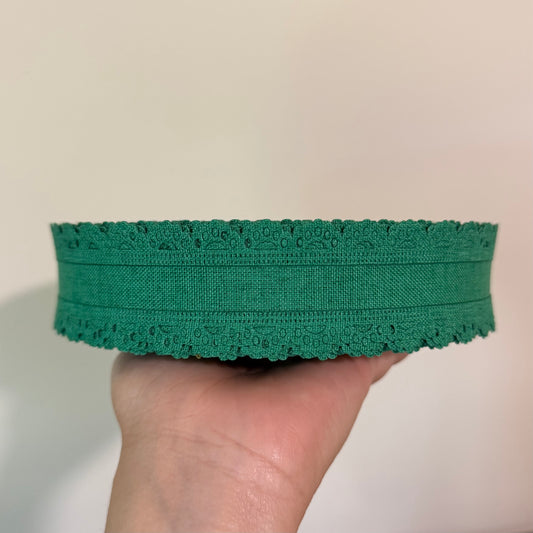 True Green Thick Scalloped Edge - 1.5