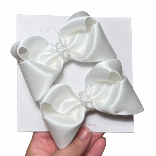 White Satin (Piggy & Baby)