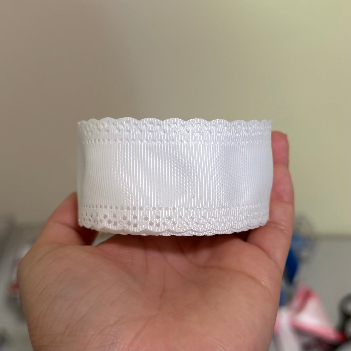 White Grosgrain Scalloped
