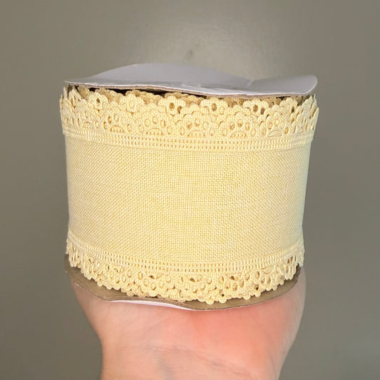 Ivory Scalloped - 2.5