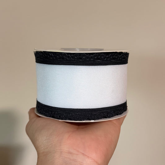 White/Black Scalloped